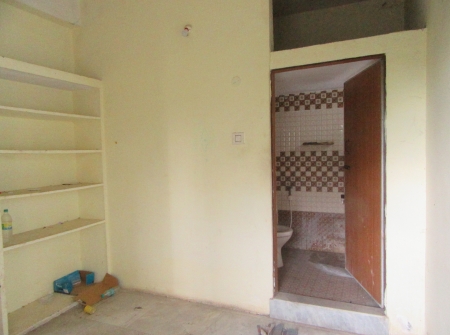 6) 3 BHK Flat Another Bedroom.JPG